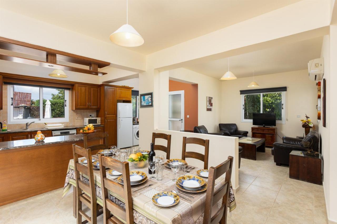 Villa Kleopatra Paphos Bagian luar foto