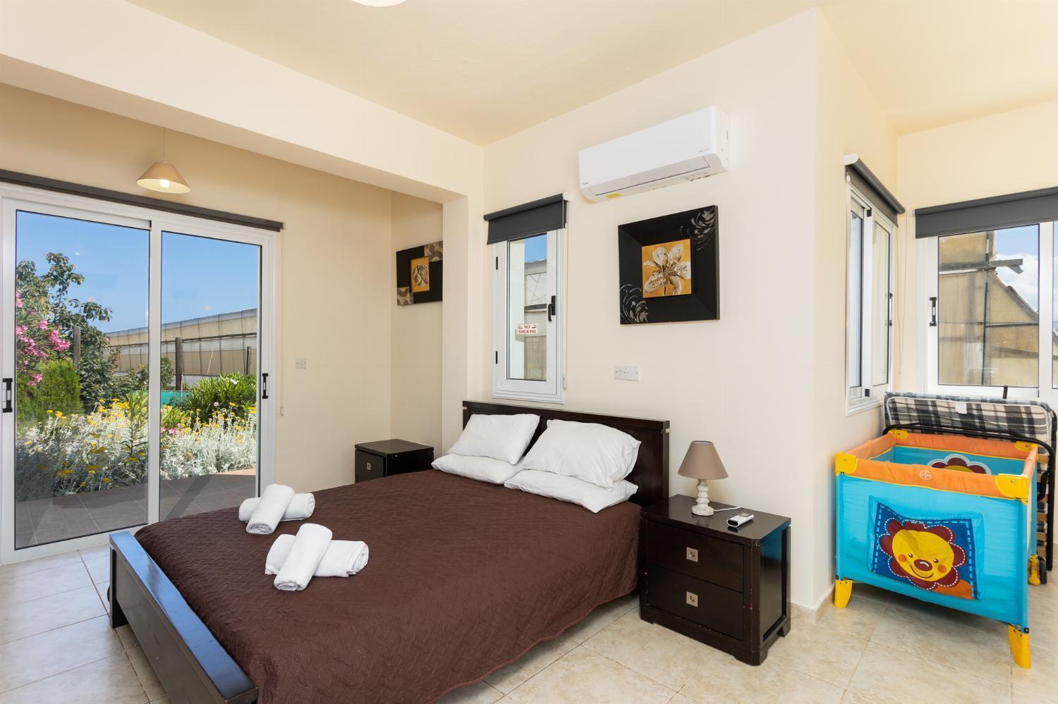 Villa Kleopatra Paphos Bagian luar foto